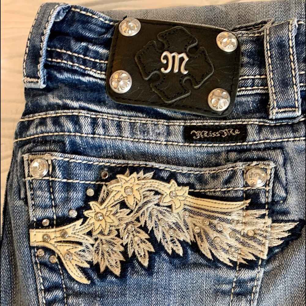Miss Me 27 bootcut jeans excellent condition